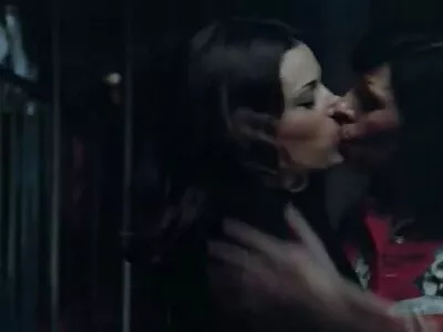 Tiffany yerli sex filmleri Brookes & Tommy Gunn Ev Hanımı 1'de 1