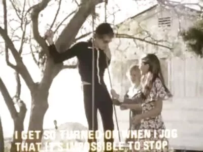 Kirli Eşler Kulübünde  Kleio Valentien ve Johnny Kalesi