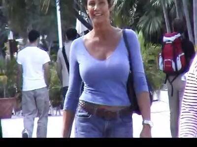 Just Once videosu (Angela turksikisfilmi Crystal, Michael Vegas, Austin Oriley, Taylor Lynn, Kathy Anderson, Laura Orsolya, Jane Berry)